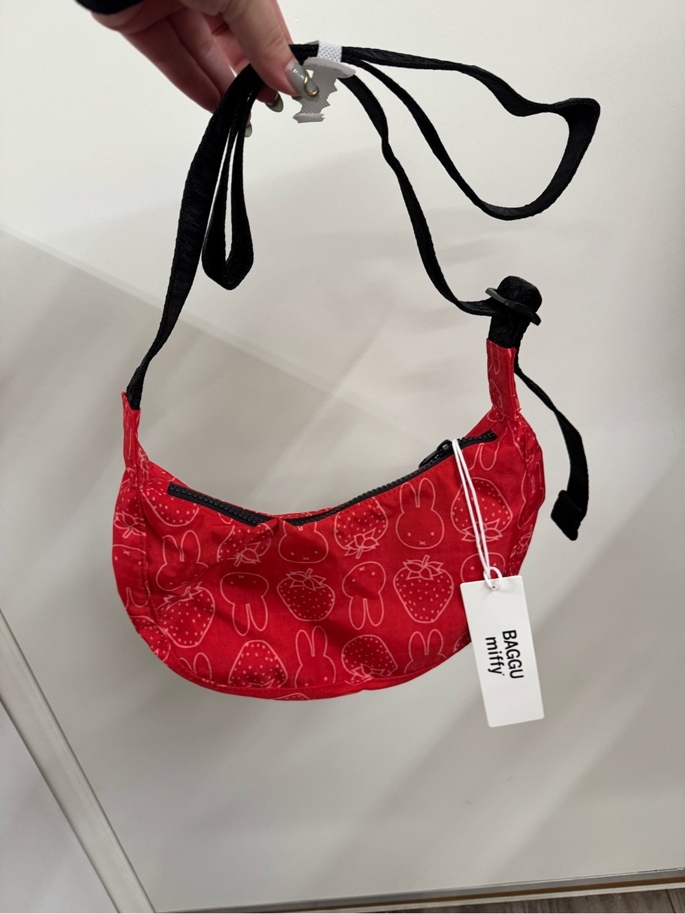 BAGGU small crescent x UO exclusive Miffy